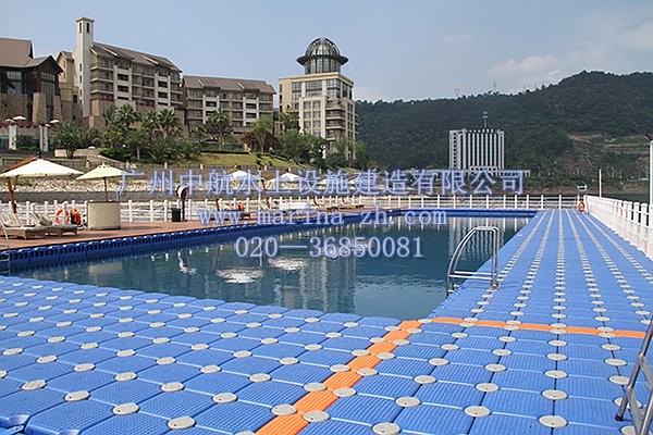水上游泳池 水上浮筒 廣州中航水上設(shè)施建造有限公司