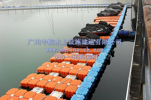 摩托艇碼頭泊位 水上浮筒 廣州中航水上設(shè)施建造有限公司